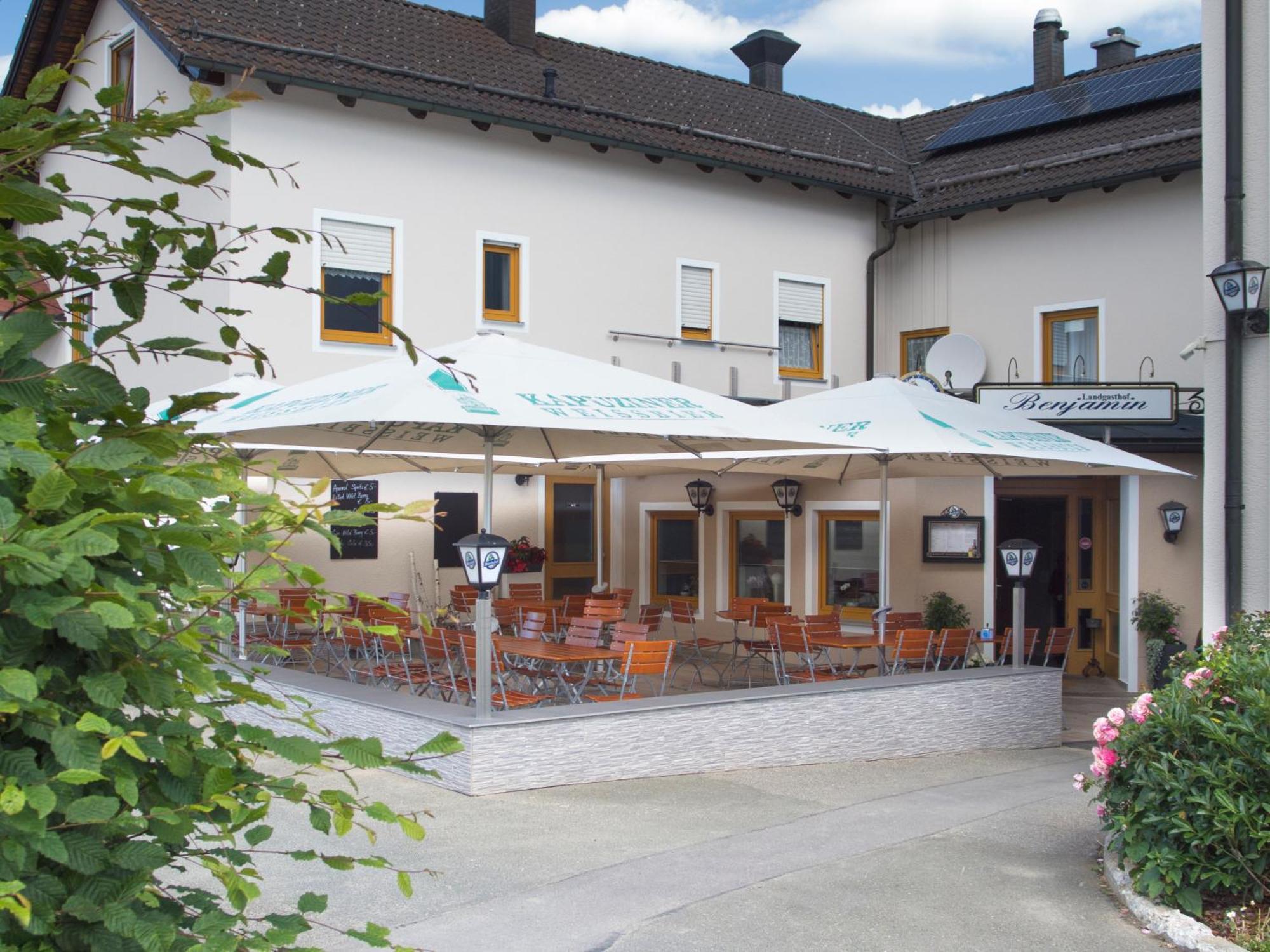 Landgasthof Benjamin Treffelstein Exterior photo